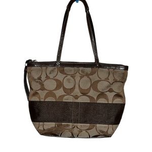 Coach #F13558 brown shoulder bag